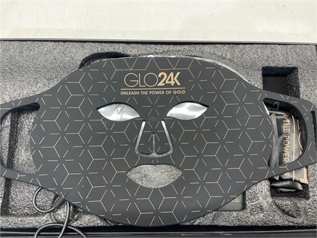 GLO24K LED Photon Rejuvenation Face Mask main image 0