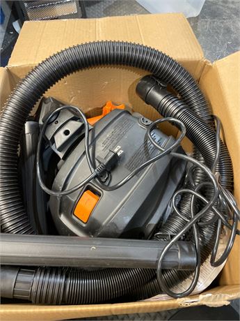 6 Gal 5.0 HP NXT Wet/Dry Vac with Extras